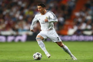 乐鱼体育平台官网-曼城利物浦再演巅峰对轰争冠悬念拉满，利物浦曼城首发阵容