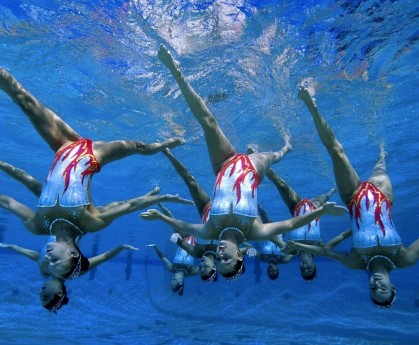 乐鱼体育平台登录-3连胜终结！曼联2-2险平英超第18！2分钟后防崩盘，争议角球破门，英超29轮曼联对曼城