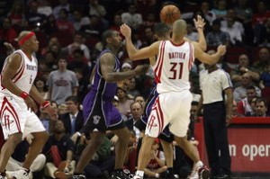 乐鱼VIP-76人vs骑士：篮坛专家解析本场比赛走势，76人和骑士